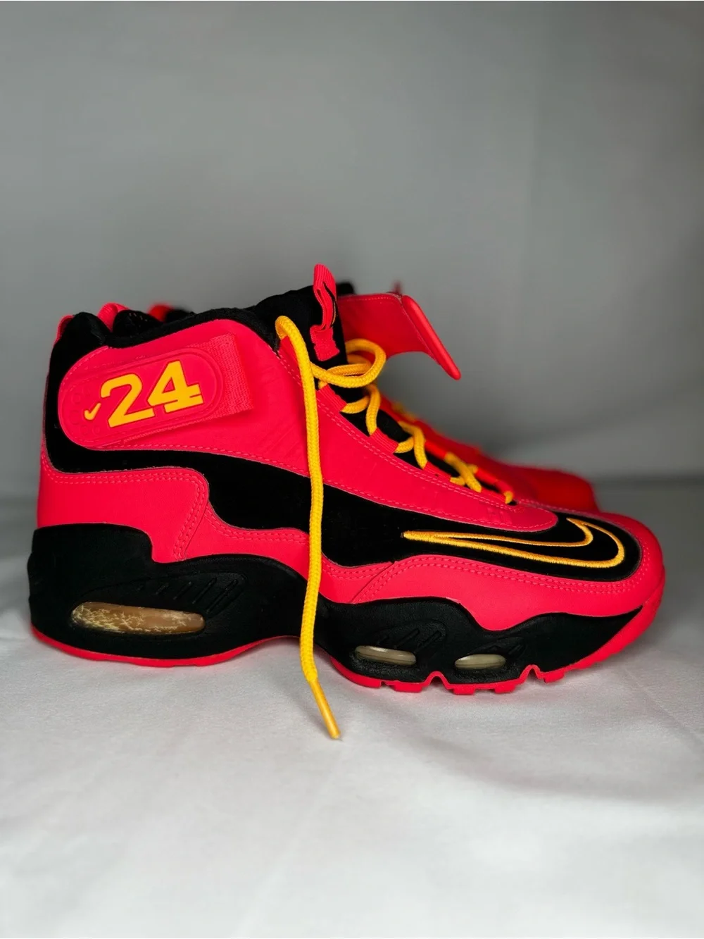 Nike Air Griffey Max 1 Laser Crimson Black Yellow Men's Size 8.5